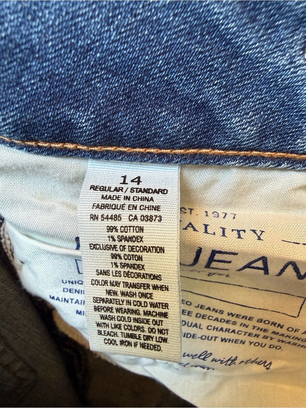 American Eagle Outfitters Distressed Cropped Blue Jeans - Picture 7 of 7